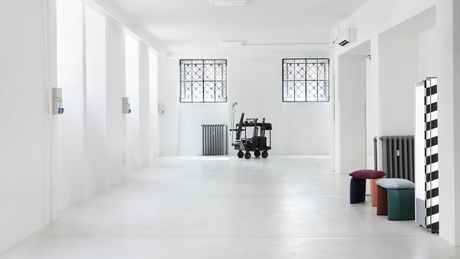 An empty, well-equipped studio hall in Brisbane available for professional photographer rental.